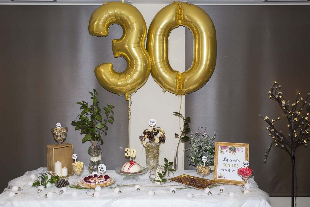 30 cumpleaños Los Girasoles Zaragoza con Bakery Cakes, Arte a Bocados, Pop it, Party Party Zgz, Luis The Marinero y Bodegas Valdepablo en el blog de lifestyle increíble pero cierzo